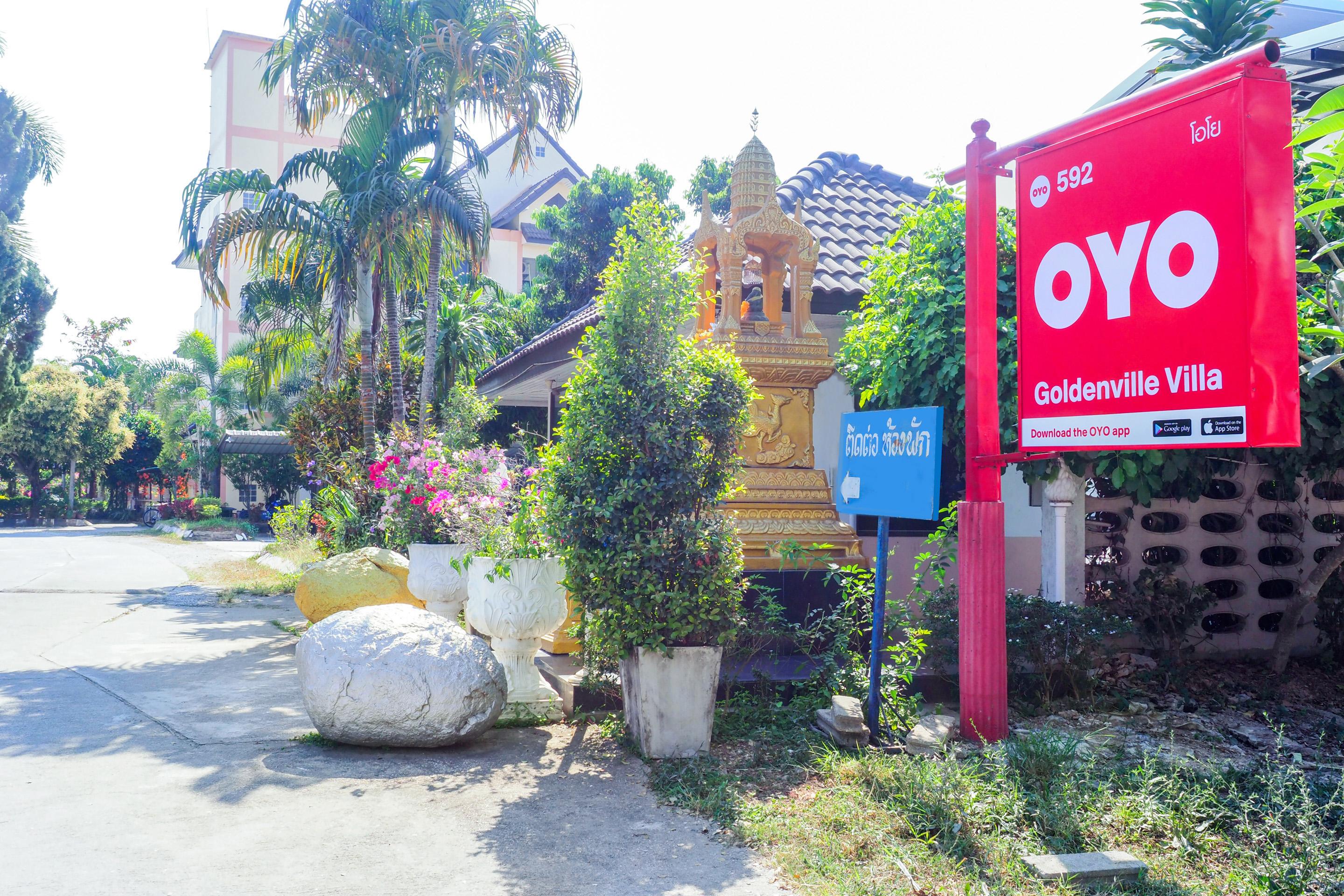 OYO 592 Goldenville Villa Chiang Rai Eksteriør billede